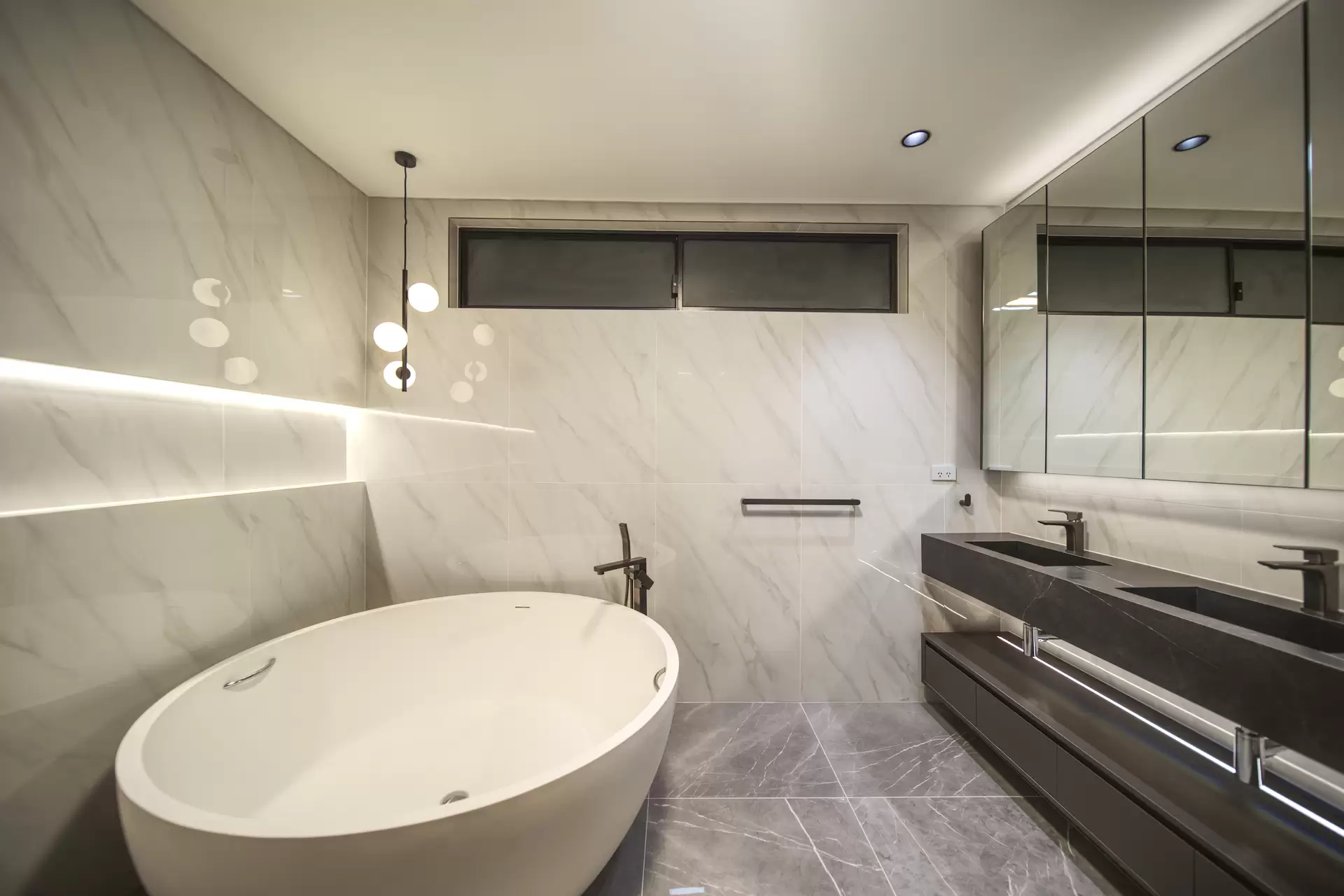 19 Burton Place, Lindfield Sold by Chan Yahl - image 3