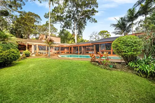 39 Lynbara Avenue, St Ives Sold by Chan Yahl