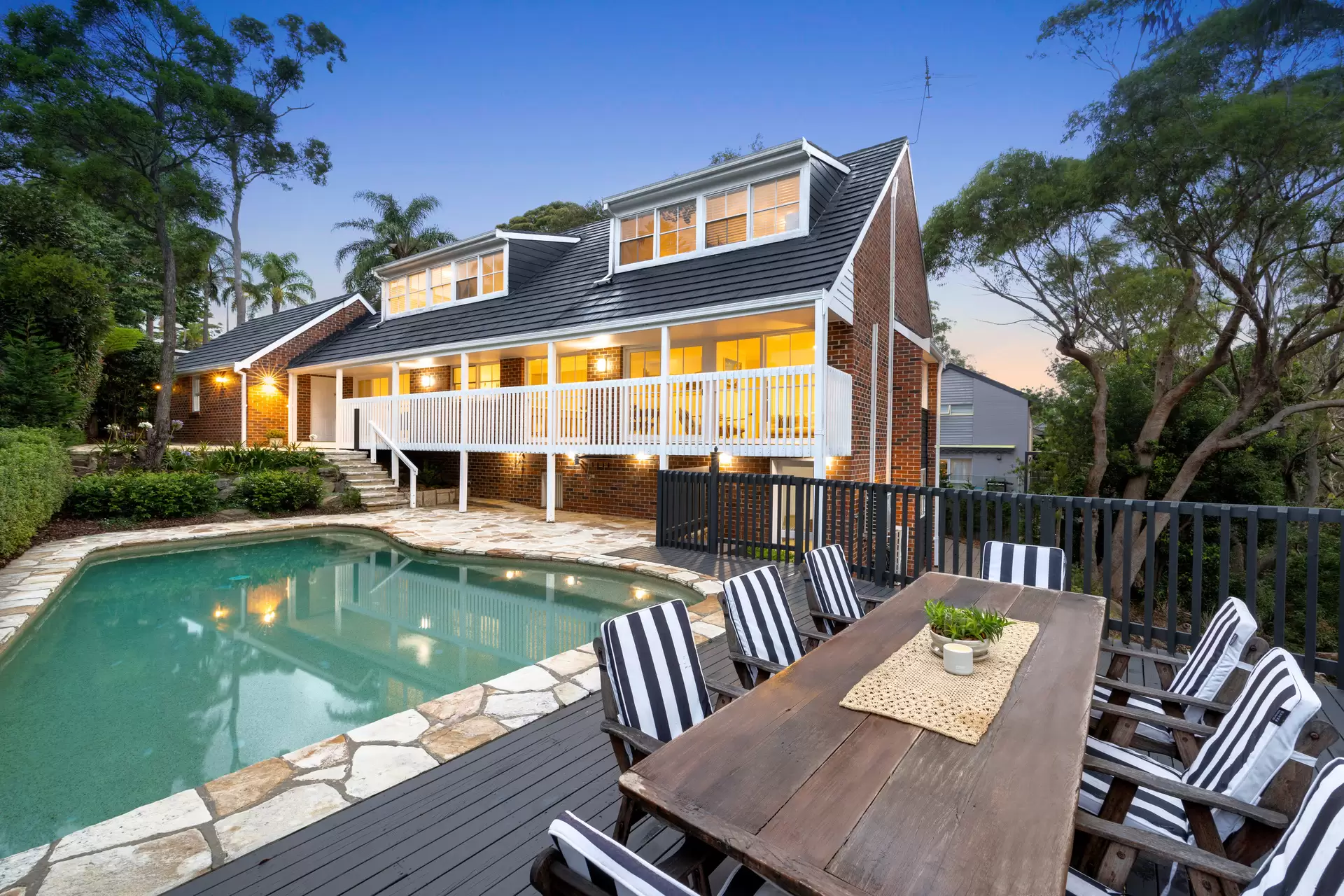 3 Hawley Close, St Ives Sold by Chan Yahl - image 1