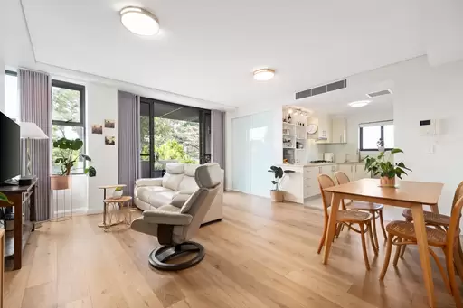 B306/1-9 Buckingham Road, Killara Sold by Chan Yahl