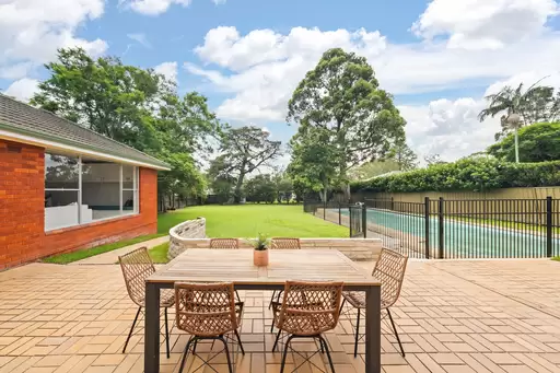 20 Curagul Road, Turramurra Sold by Chan Yahl