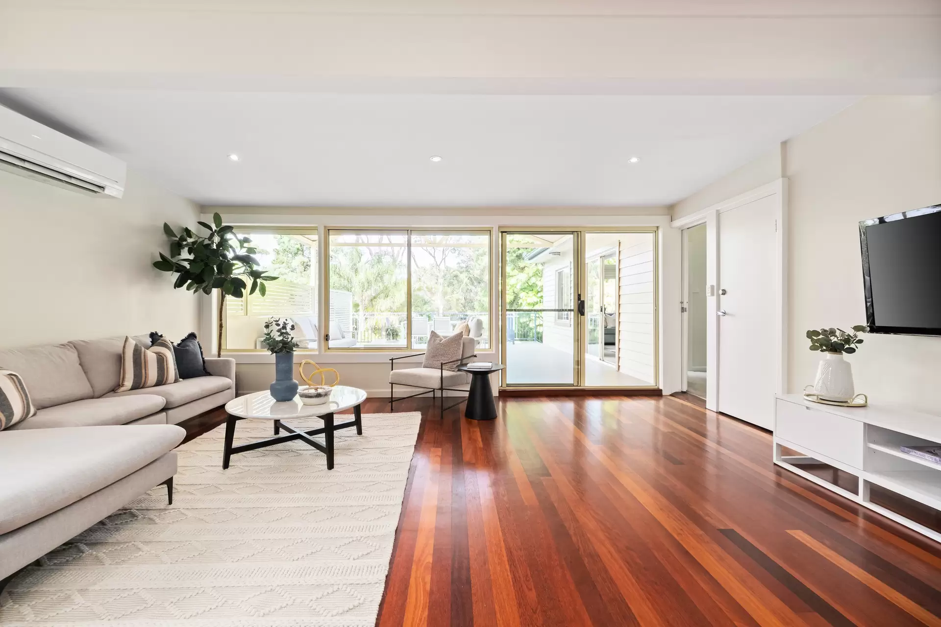 19 Catherine Street, St Ives Sold by Chan Yahl - image 4