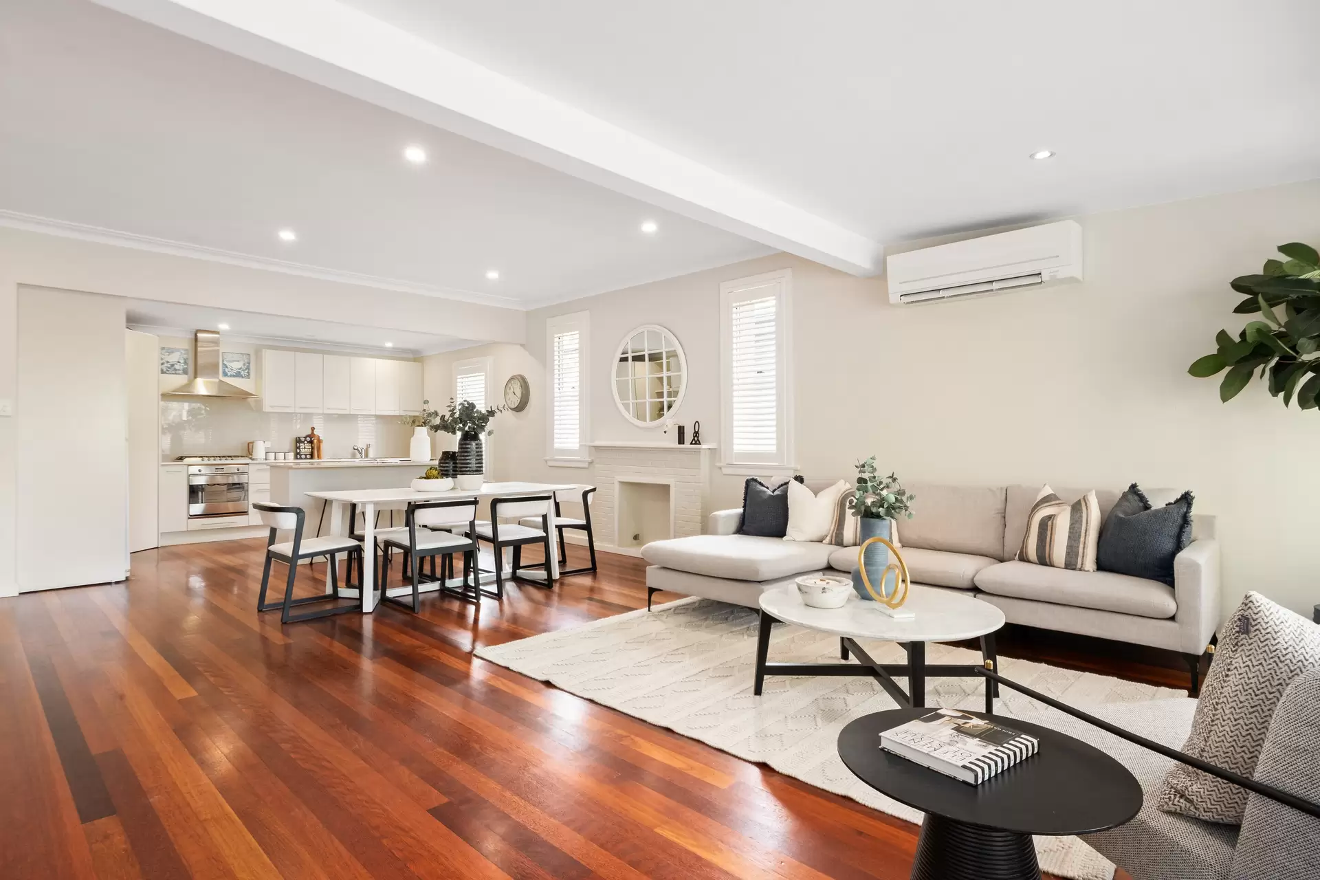 19 Catherine Street, St Ives Sold by Chan Yahl - image 3