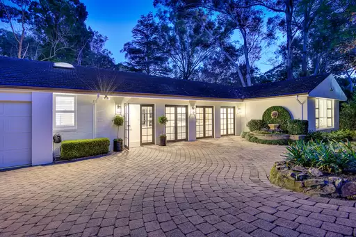 4 Lonsdale Avenue, Pymble Sold by Chan Yahl