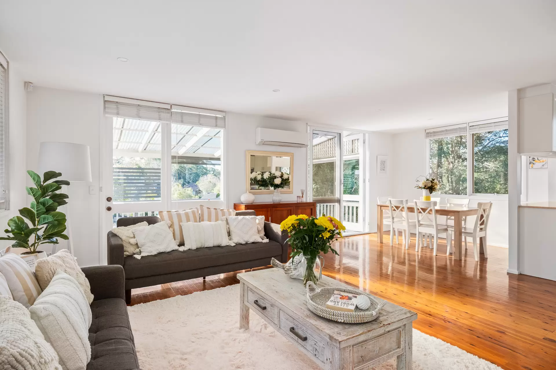 72 Murdoch Street, Turramurra Sold by Chan Yahl - image 2