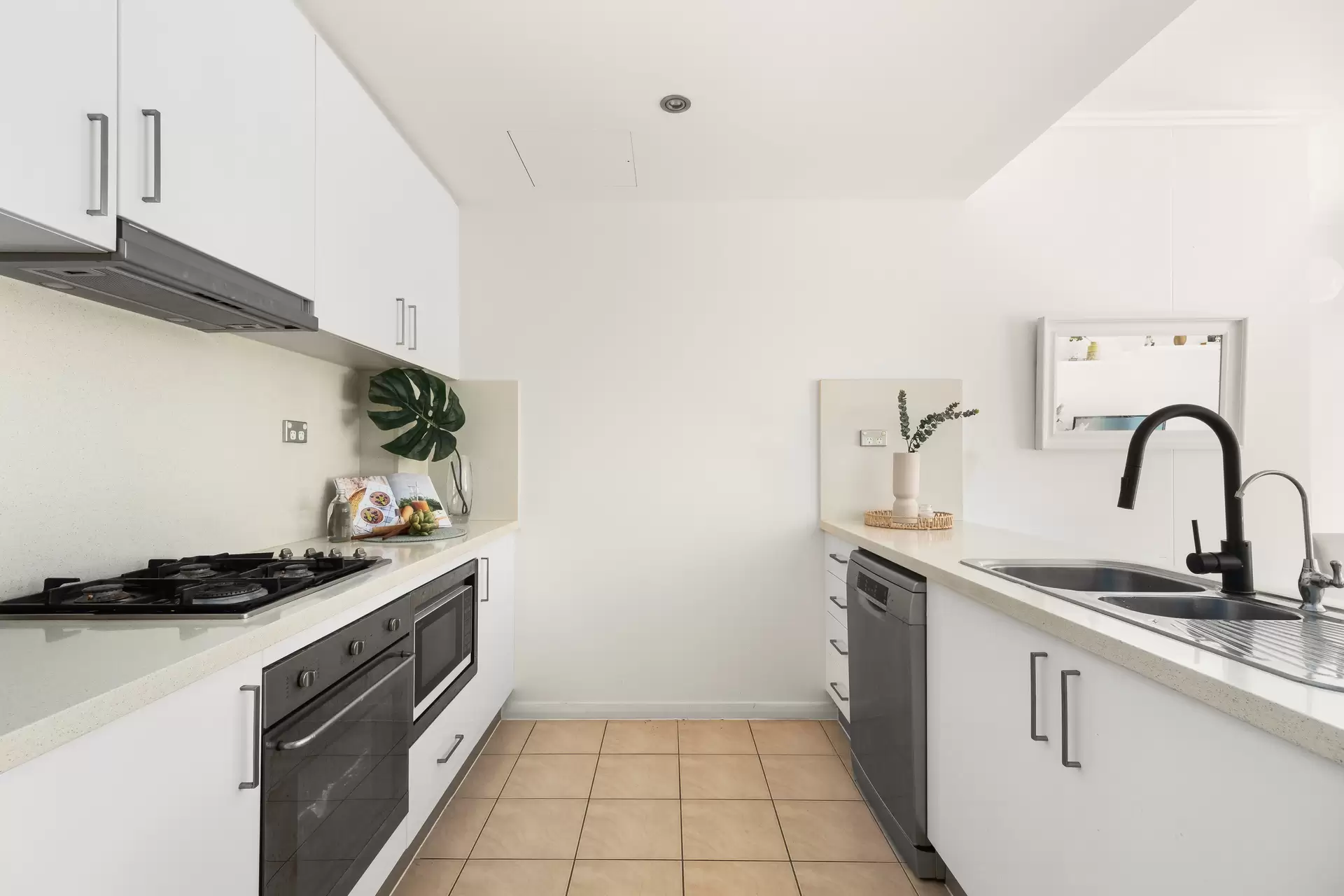 8/16-22 Dumaresq Street, Gordon Sold by Chan Yahl - image 6