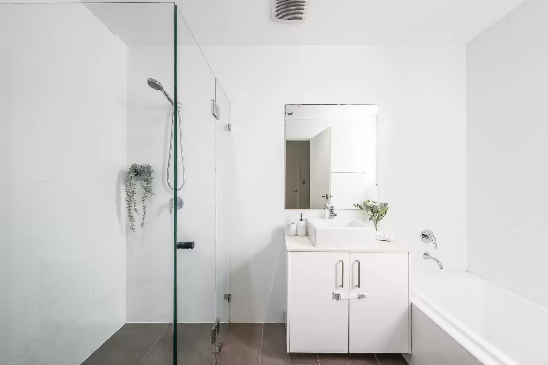 8/16-22 Dumaresq Street, Gordon Sold by Chan Yahl - image 10