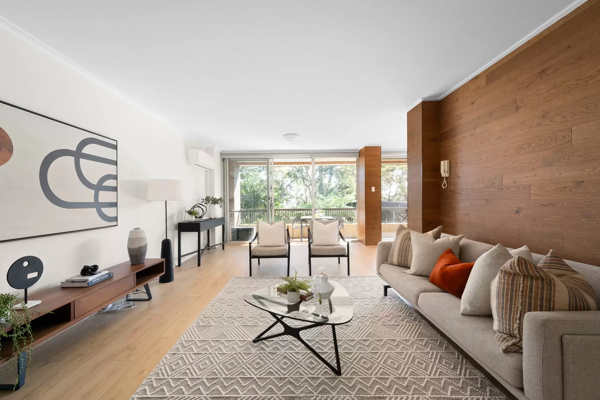 10/578-584 Pacific Highway, Killara Sold by Chan Yahl - image 1