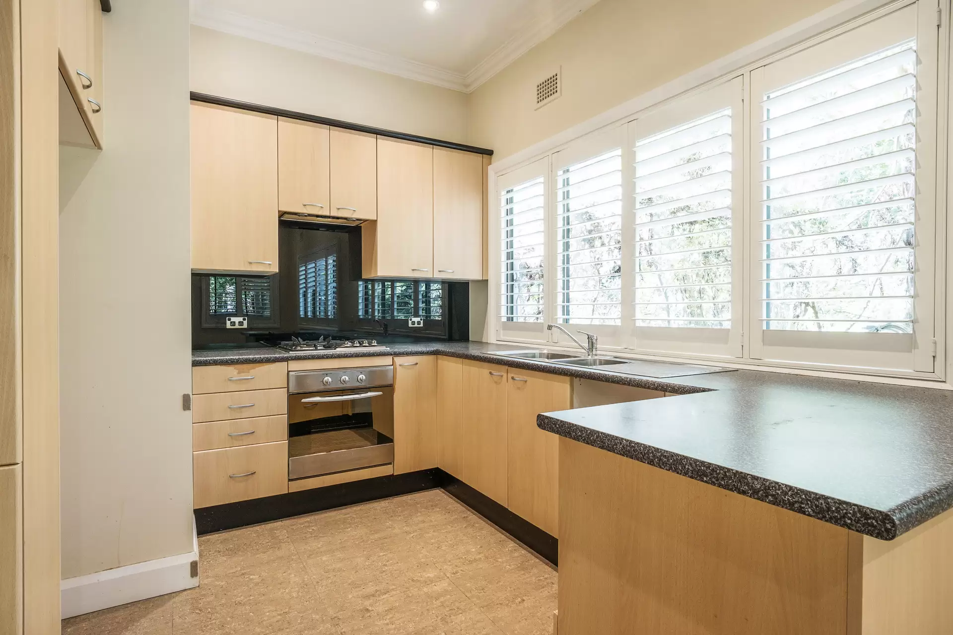 5 Lightcliff Avenue, Lindfield Sold by Chan Yahl - image 13