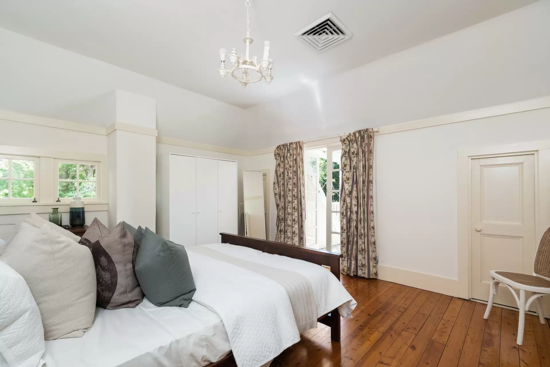 5 Lightcliff Avenue, Lindfield Sold by Chan Yahl - image 6