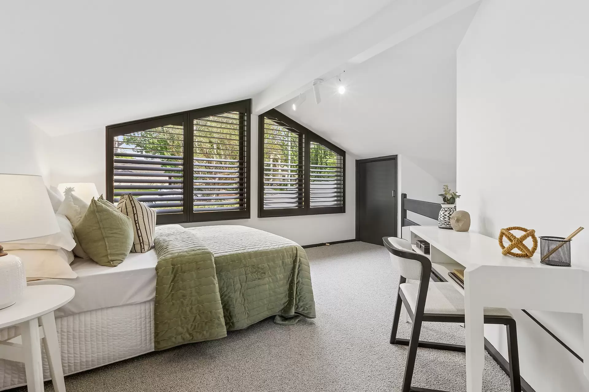 5 Lucia Avenue, St Ives Sold by Chan Yahl - image 18