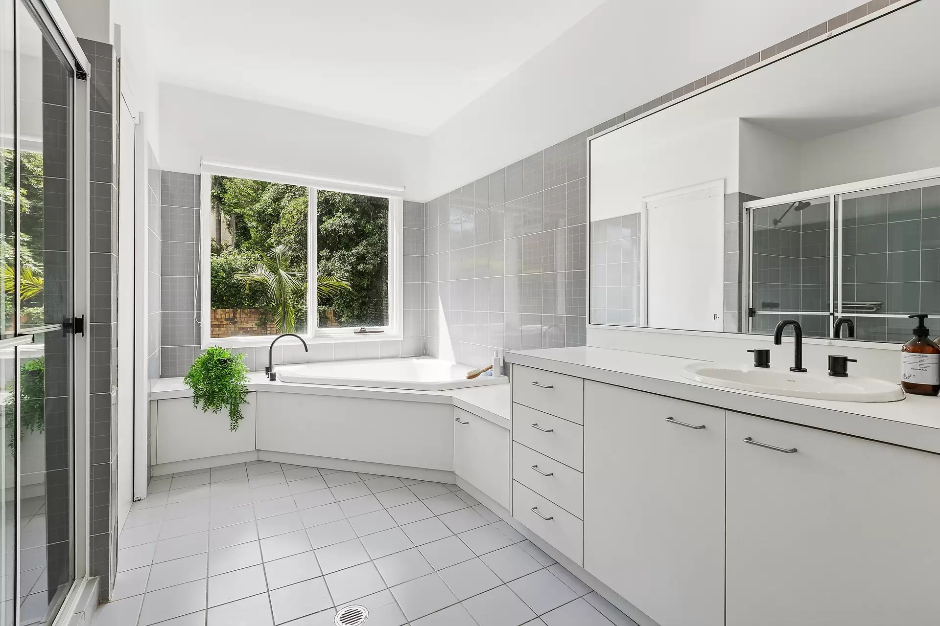 5 Lucia Avenue, St Ives Sold by Chan Yahl - image 19