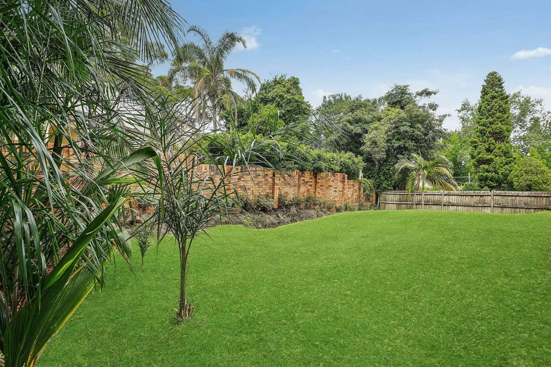 5 Lucia Avenue, St Ives Sold by Chan Yahl - image 12
