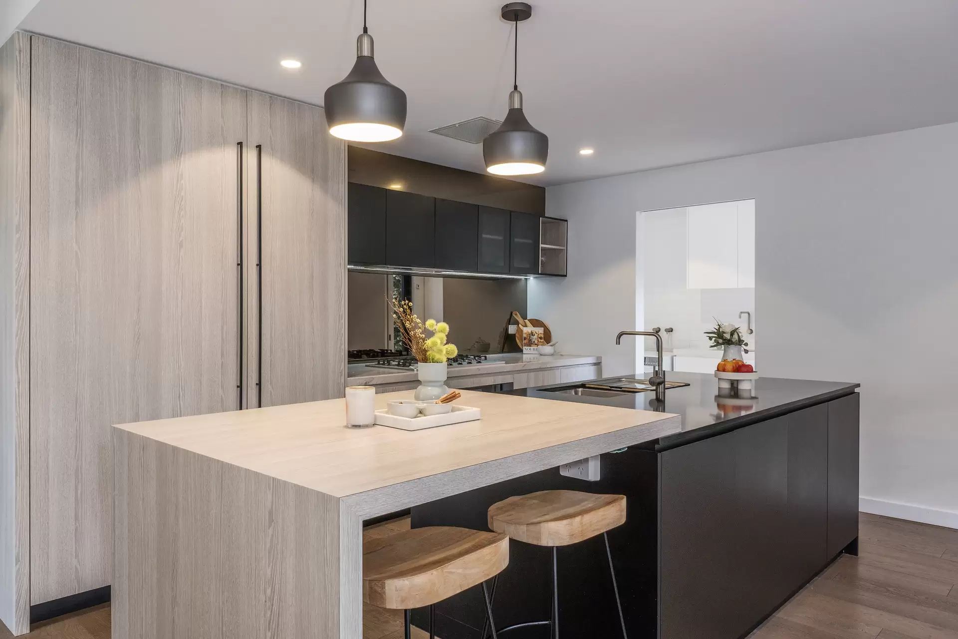 24 Hamilton Corner, Lindfield Sold by Chan Yahl - image 8