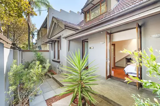 70 Falcon Street, Crows Nest Leased by Chan Yahl