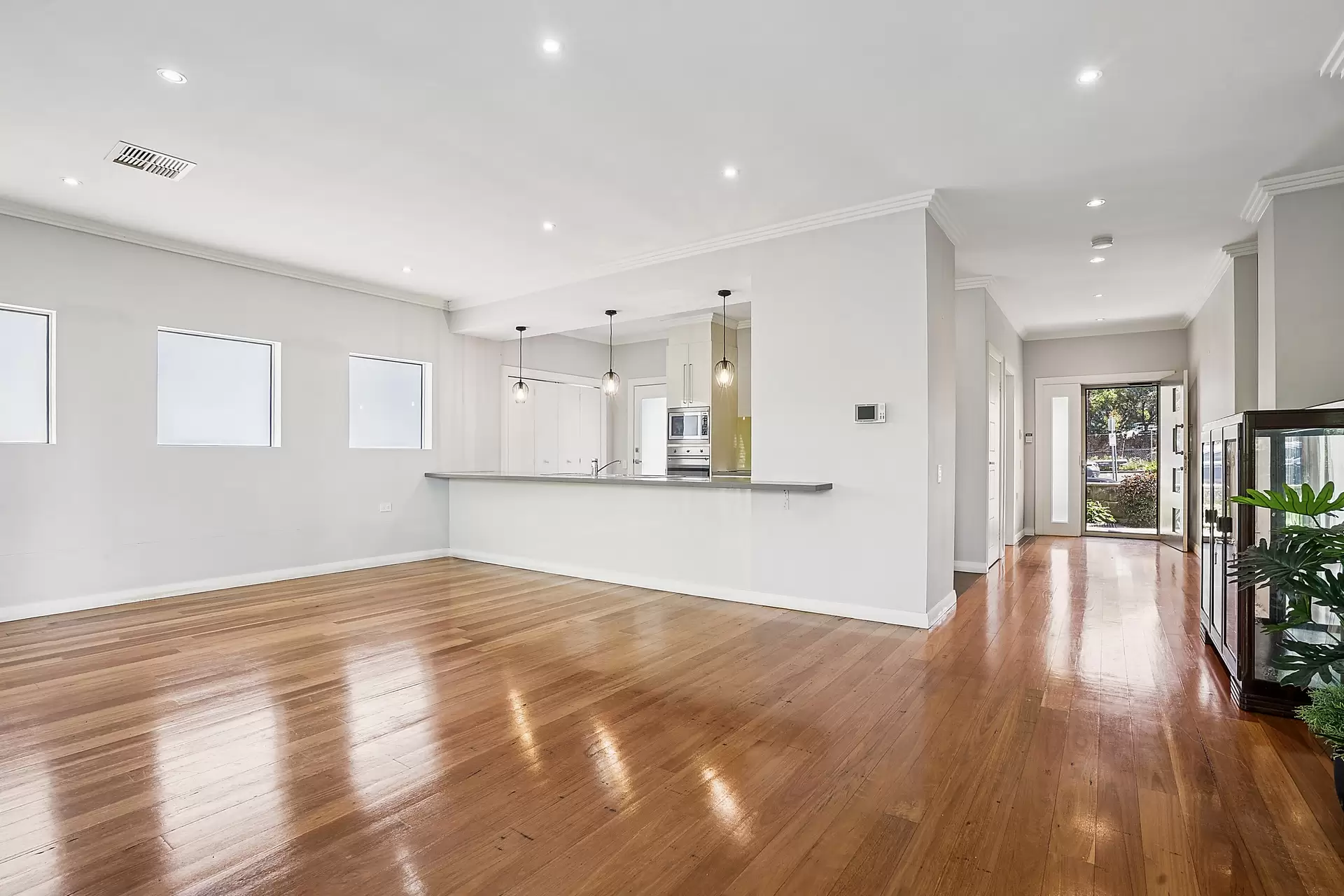 5/1 Clanville Road, Roseville Leased by Chan Yahl - image 1