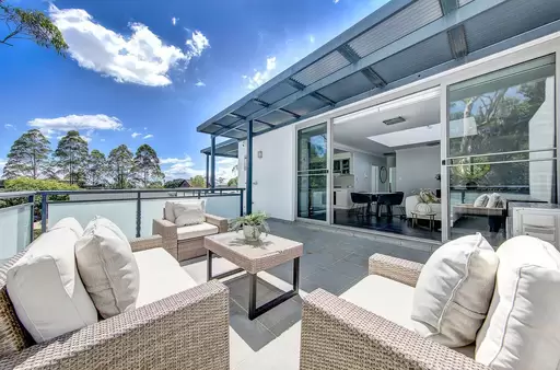 42/2-4 Finlay Road, Turramurra Sold by Chan Yahl