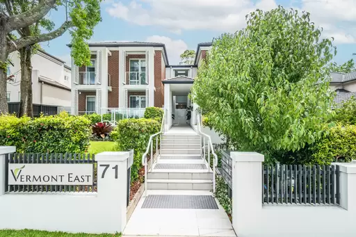 3/71 Killeaton Street, St Ives Sold by Chan Yahl