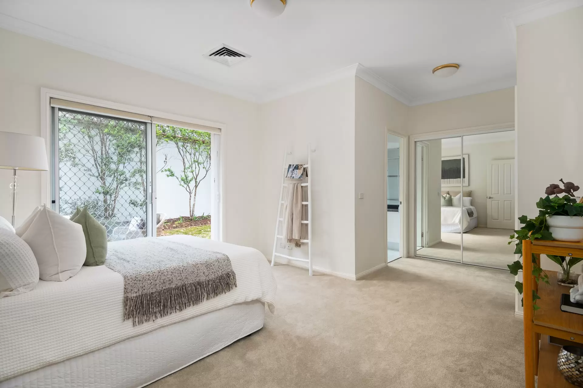 8 Cates Place, St Ives Sold by Chan Yahl - image 12