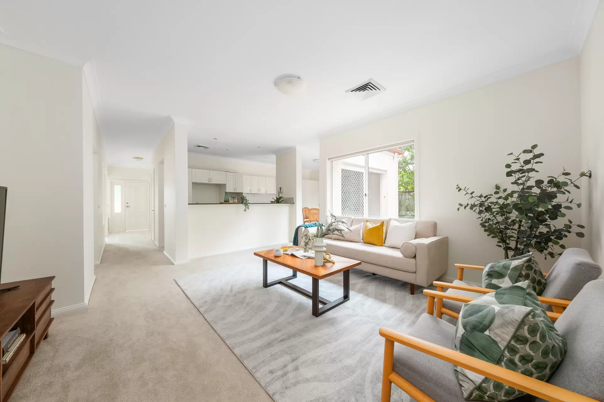 8 Cates Place, St Ives Sold by Chan Yahl - image 3