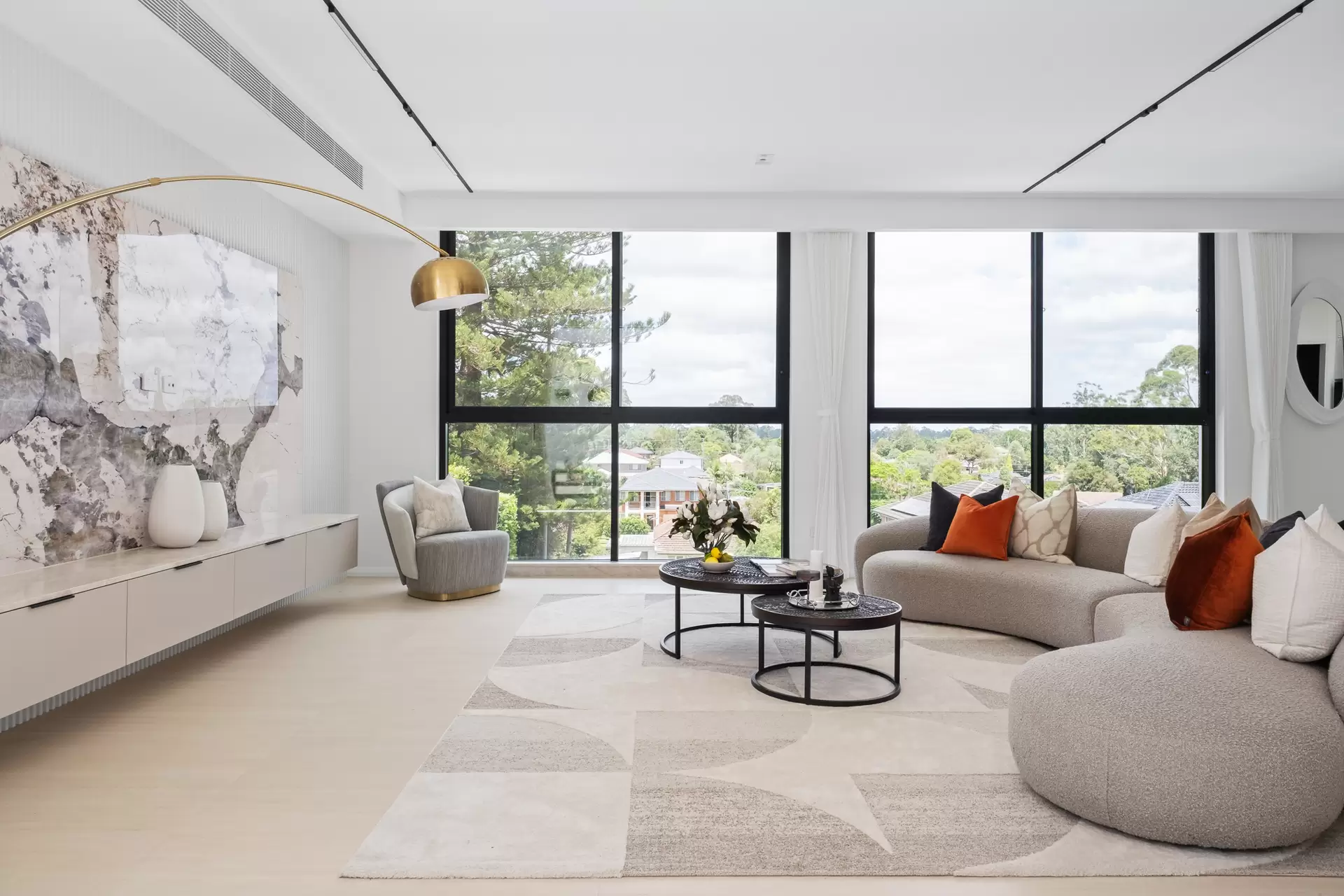 9 Pretoria Parade, Hornsby Sold by Chan Yahl - image 2