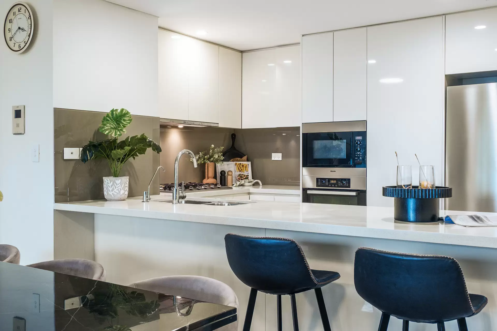 816/2-8 Bruce Avenue, Killara Sold by Chan Yahl - image 4