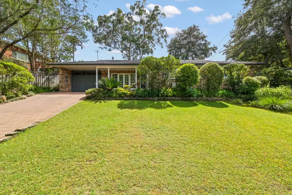 10 Lowry Crescent, St Ives Sold by Chan Yahl