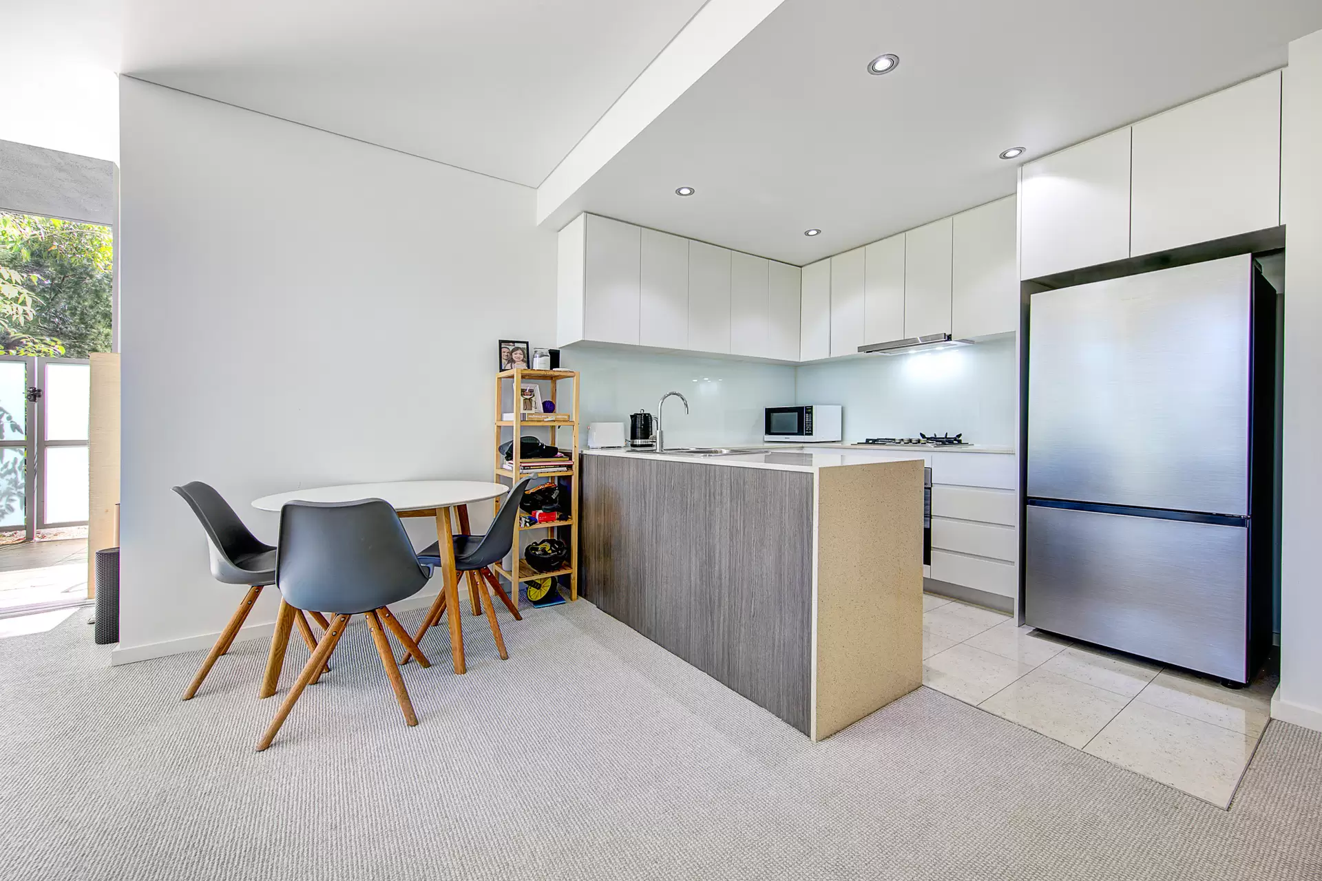 2/4 Lamond Drive, Turramurra Sold by Chan Yahl - image 2