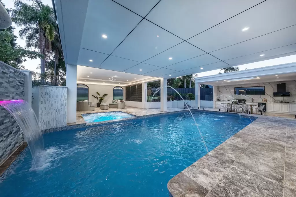 116 Collins Road, St Ives Sold by Chan Yahl
