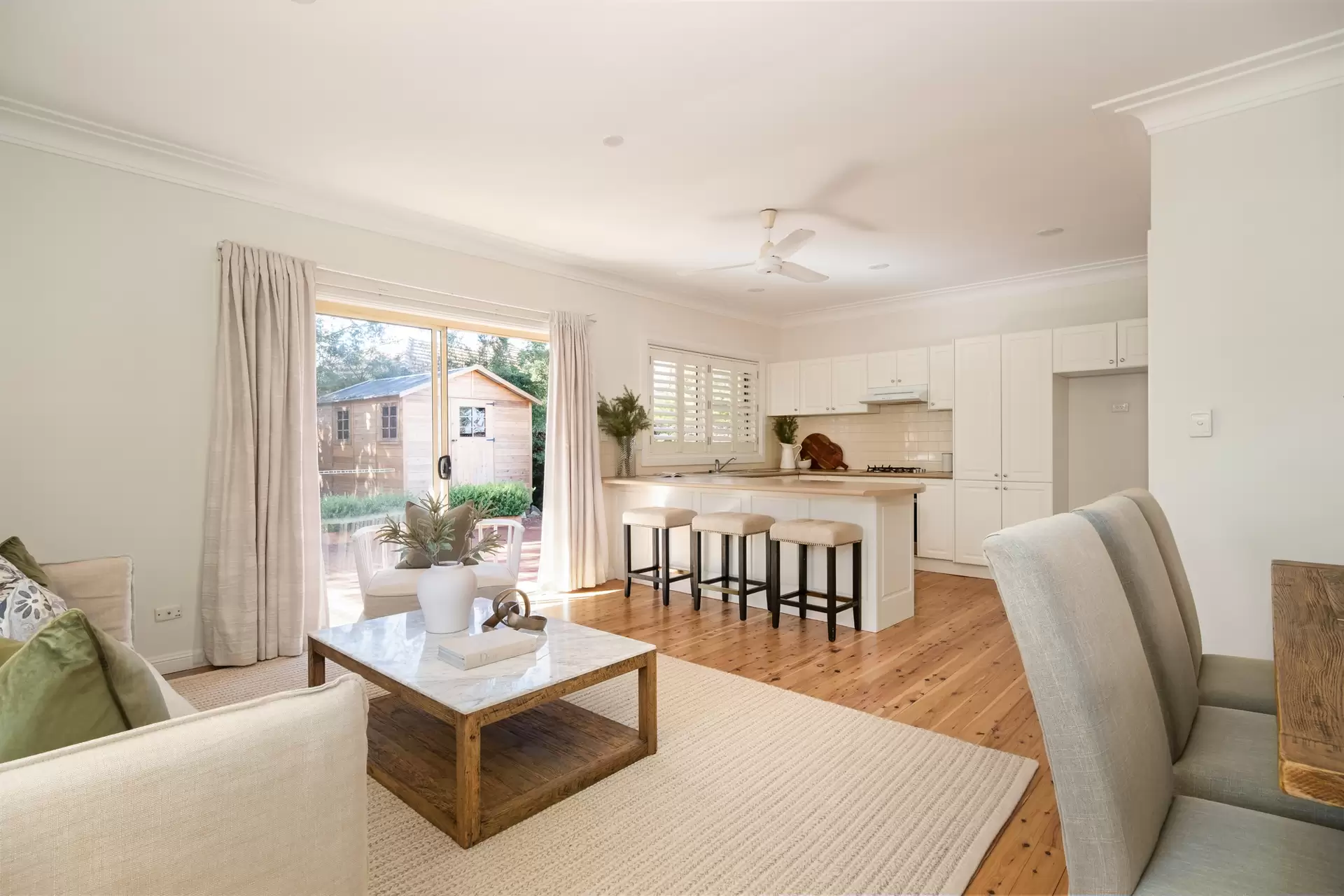 202A Fullers Road, Chatswood Sold by Chan Yahl - image 2