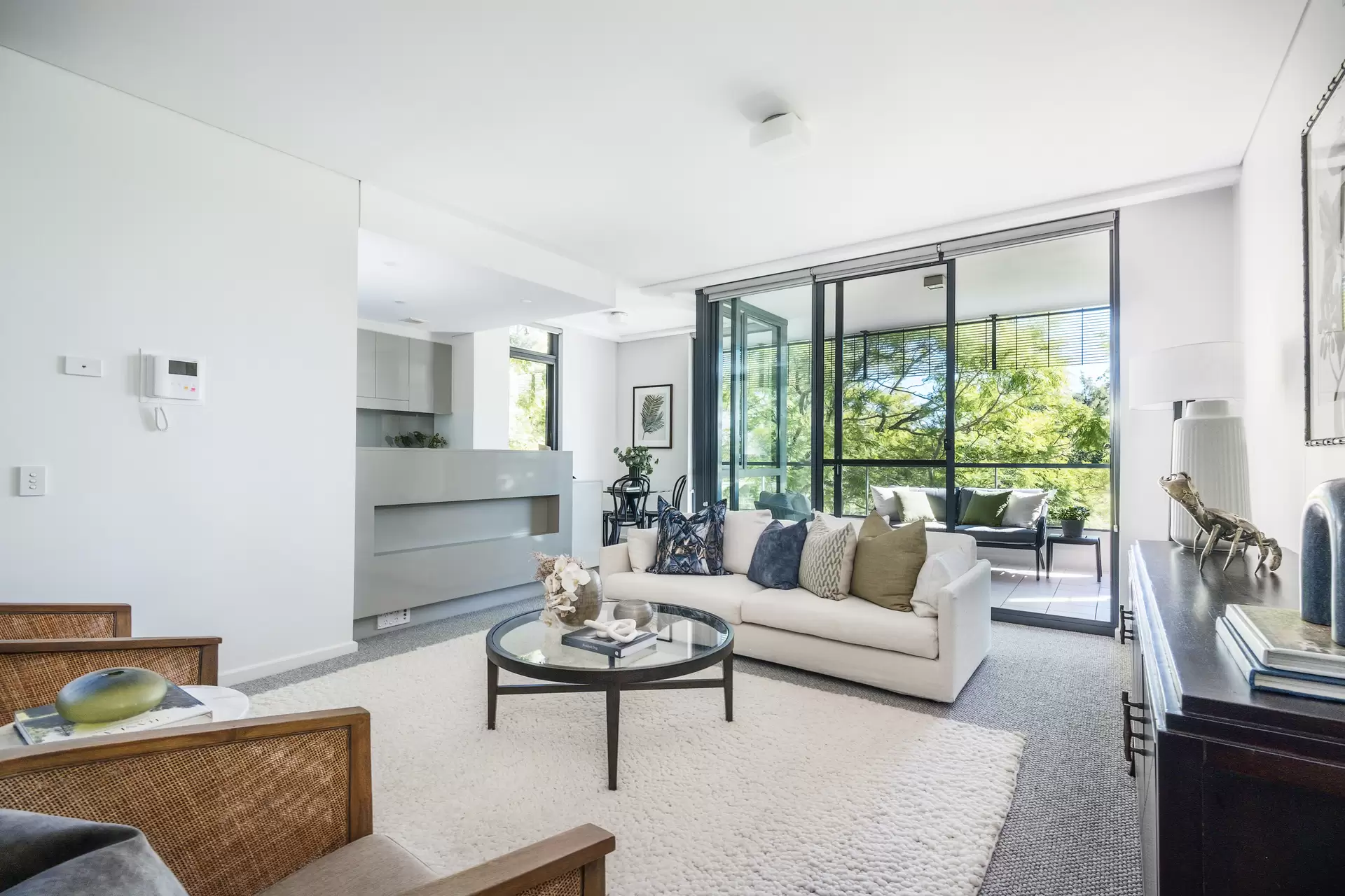 32/2 Marshall Avenue, Warrawee Sold by Chan Yahl