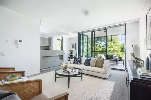 32/2 Marshall Avenue, Warrawee Sold by Chan Yahl