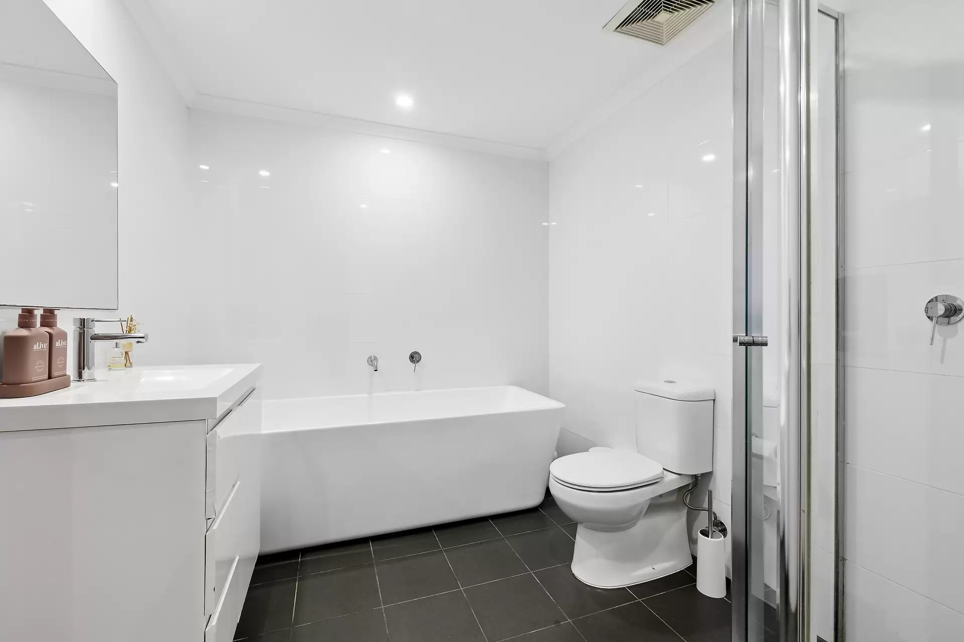 50/5-15 Balmoral Street, Waitara Leased by Chan Yahl - image 5