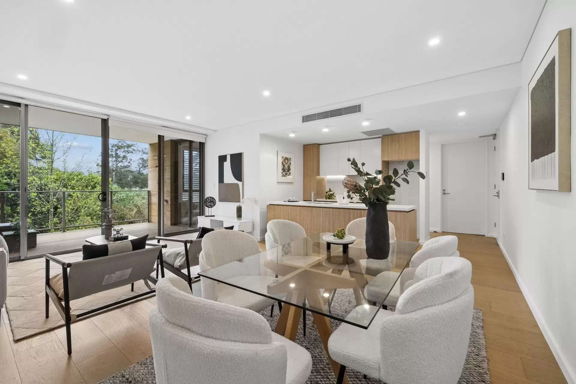 22/8 Buckingham Road, Killara Auction by Chan Yahl - image 4