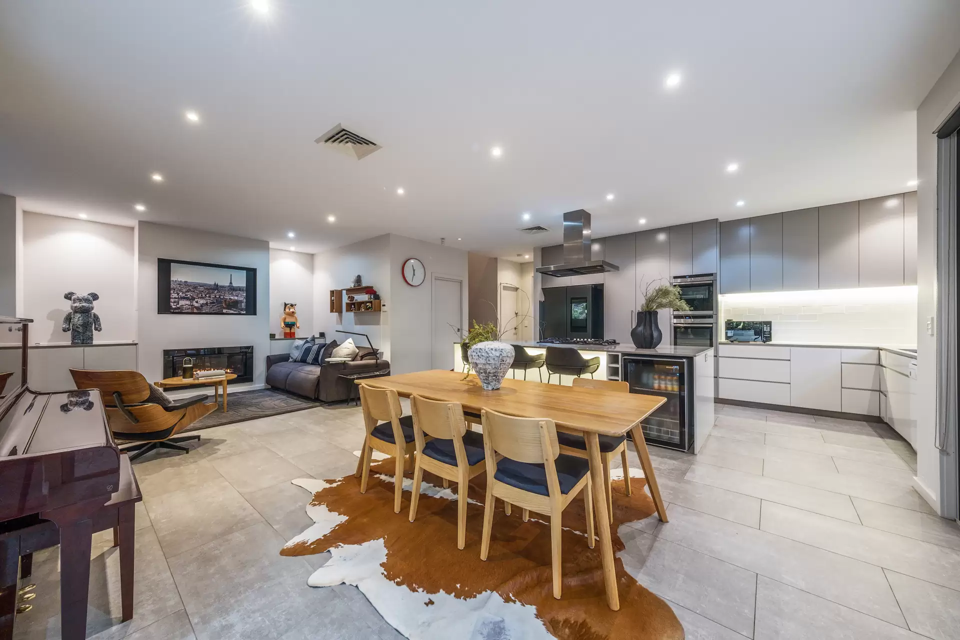 2 Lyon Avenue, Turramurra Sold by Chan Yahl - image 2