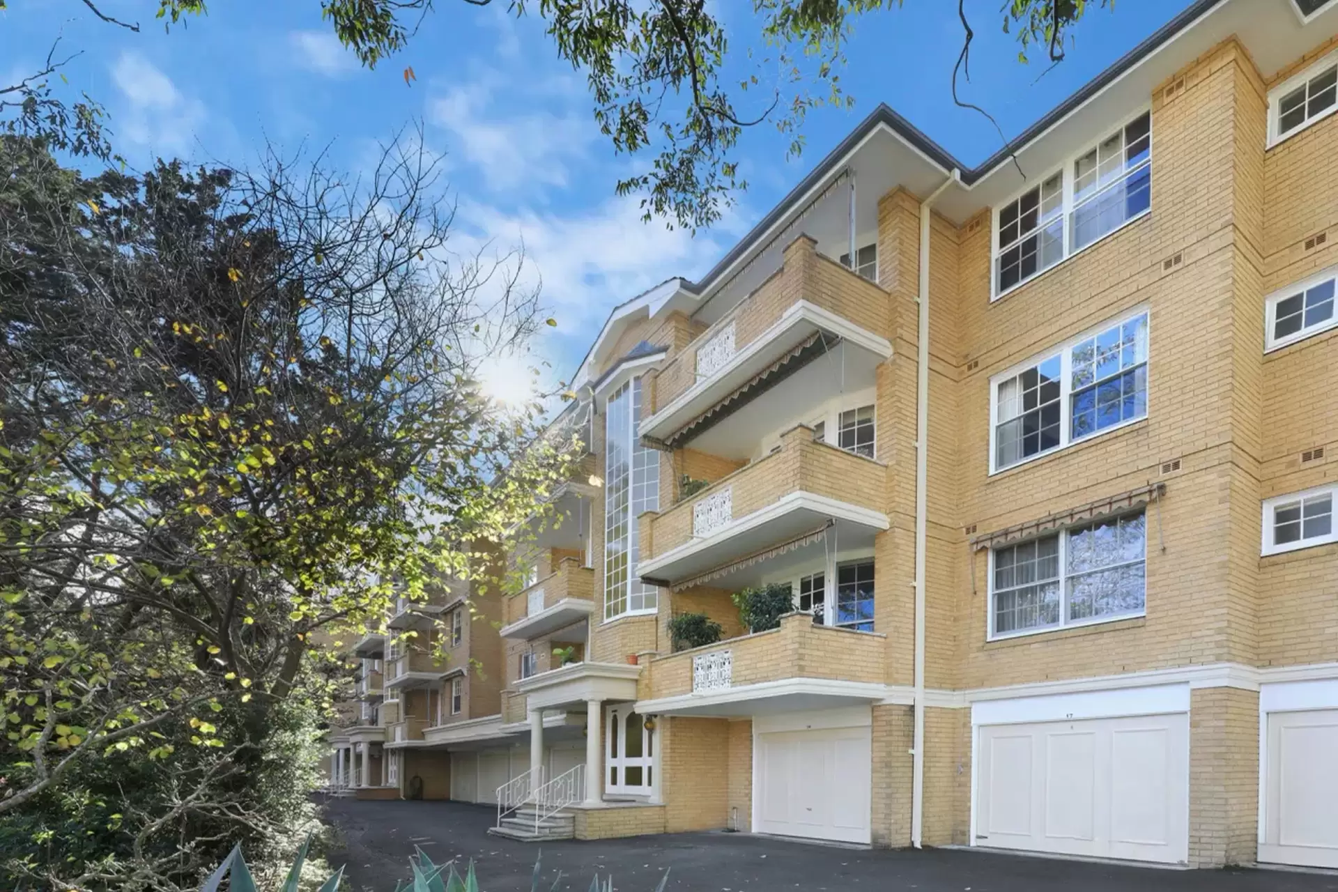 12/10 Larkin Street, Roseville Sold by Chan Yahl - image 9