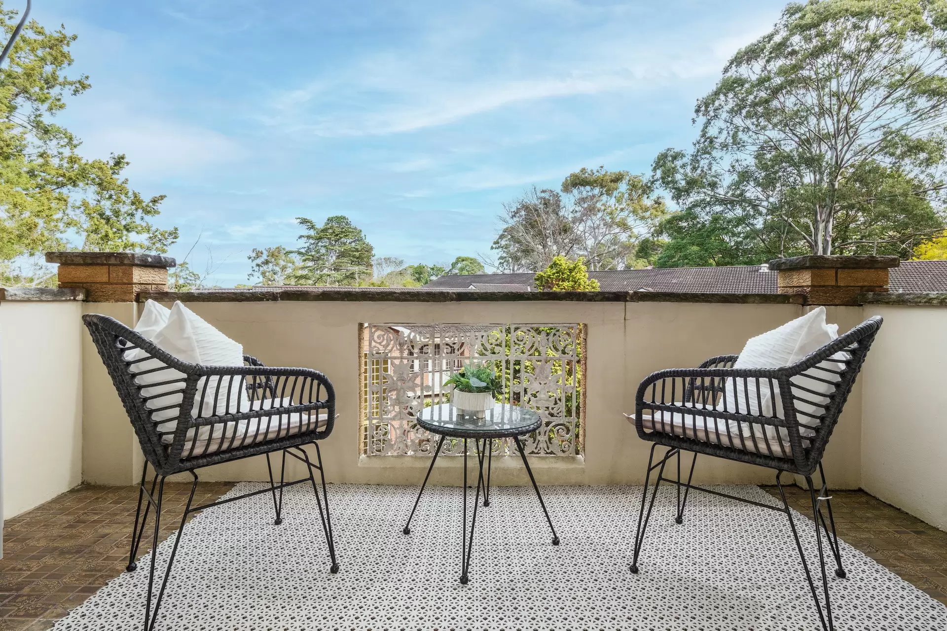 12/10 Larkin Street, Roseville Sold by Chan Yahl - image 8