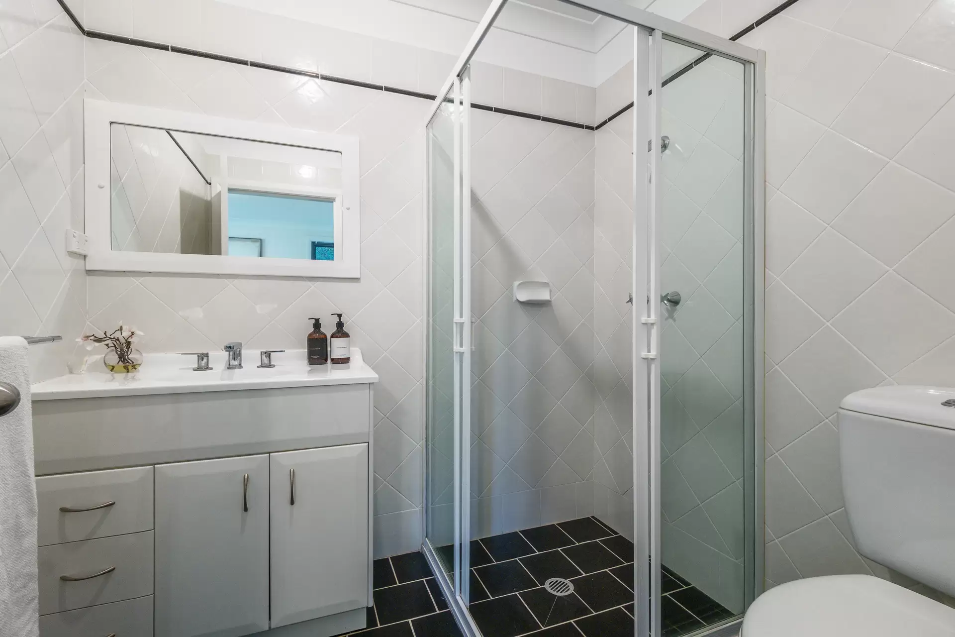 23B Kissing Point Road, Turramurra Sold by Chan Yahl - image 15