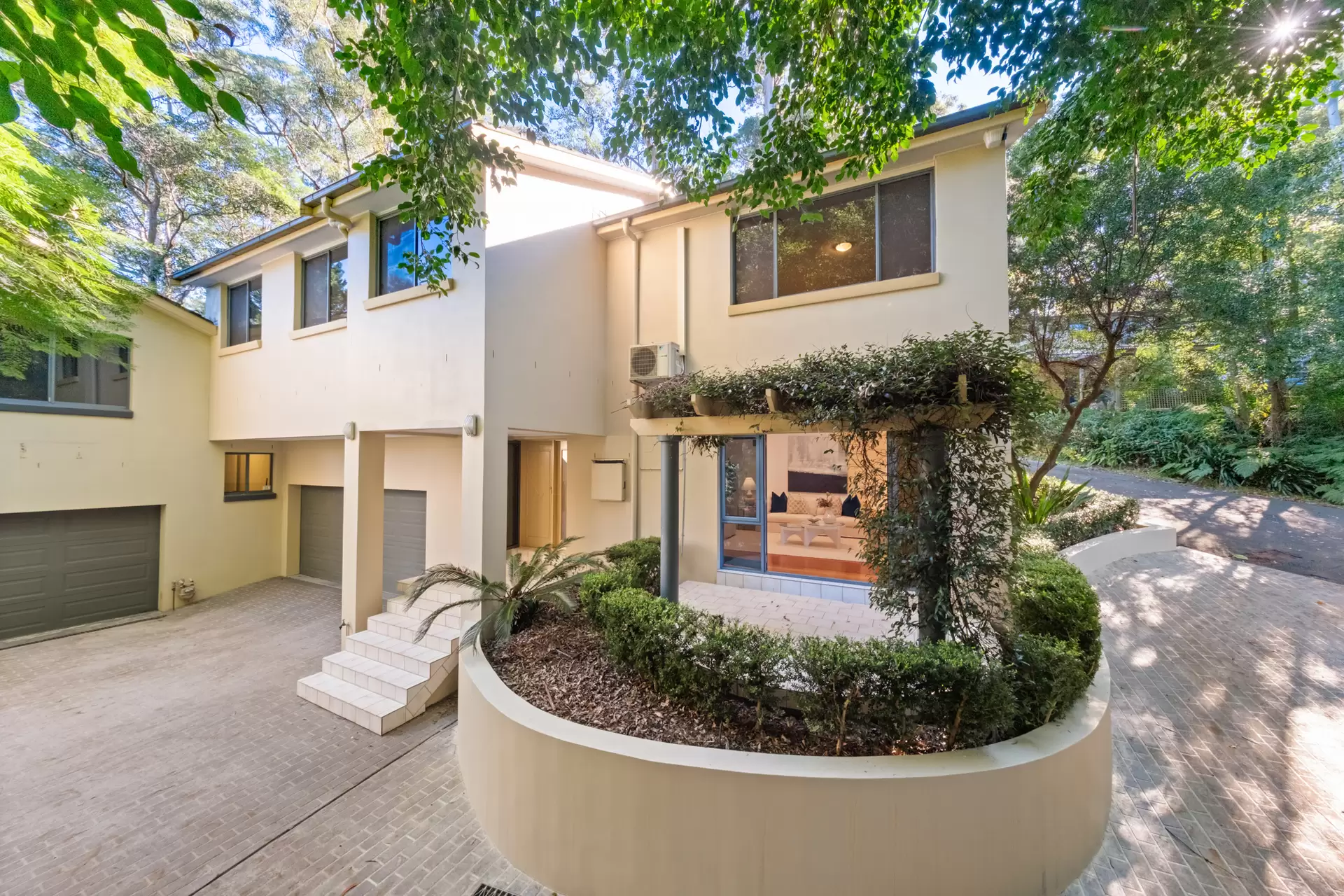 23B Kissing Point Road, Turramurra Sold by Chan Yahl