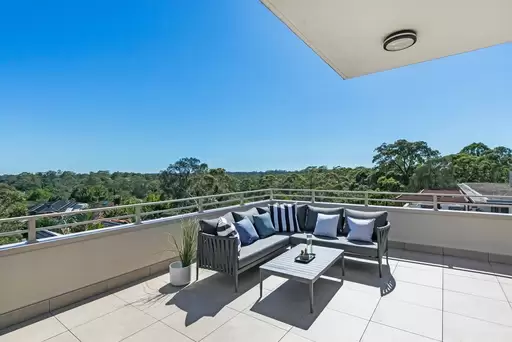 49/4-8 Bobbin Head Road, Pymble Sold by Chan Yahl