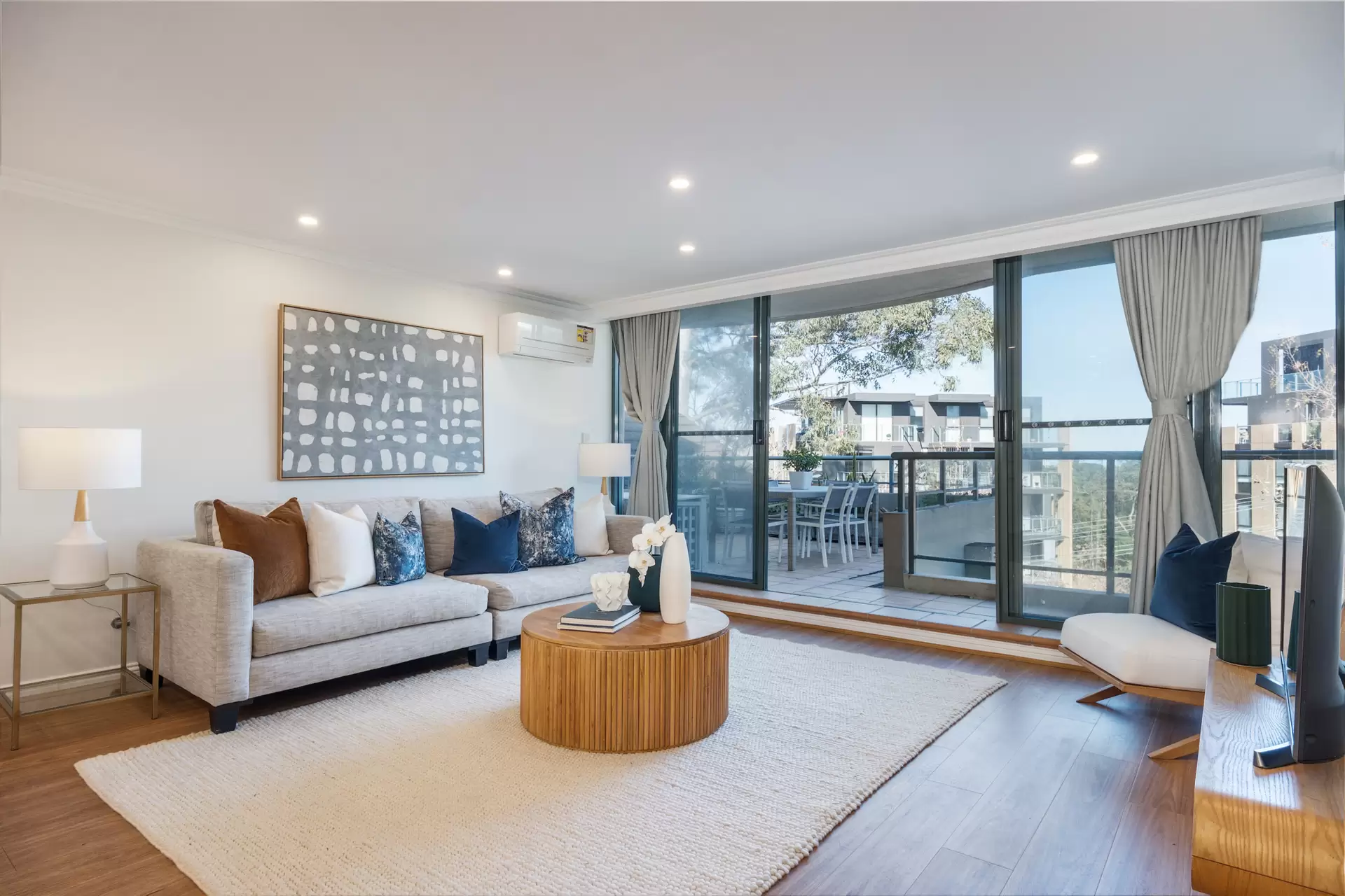 303/5-9 Everton Street, Pymble Sold by Chan Yahl