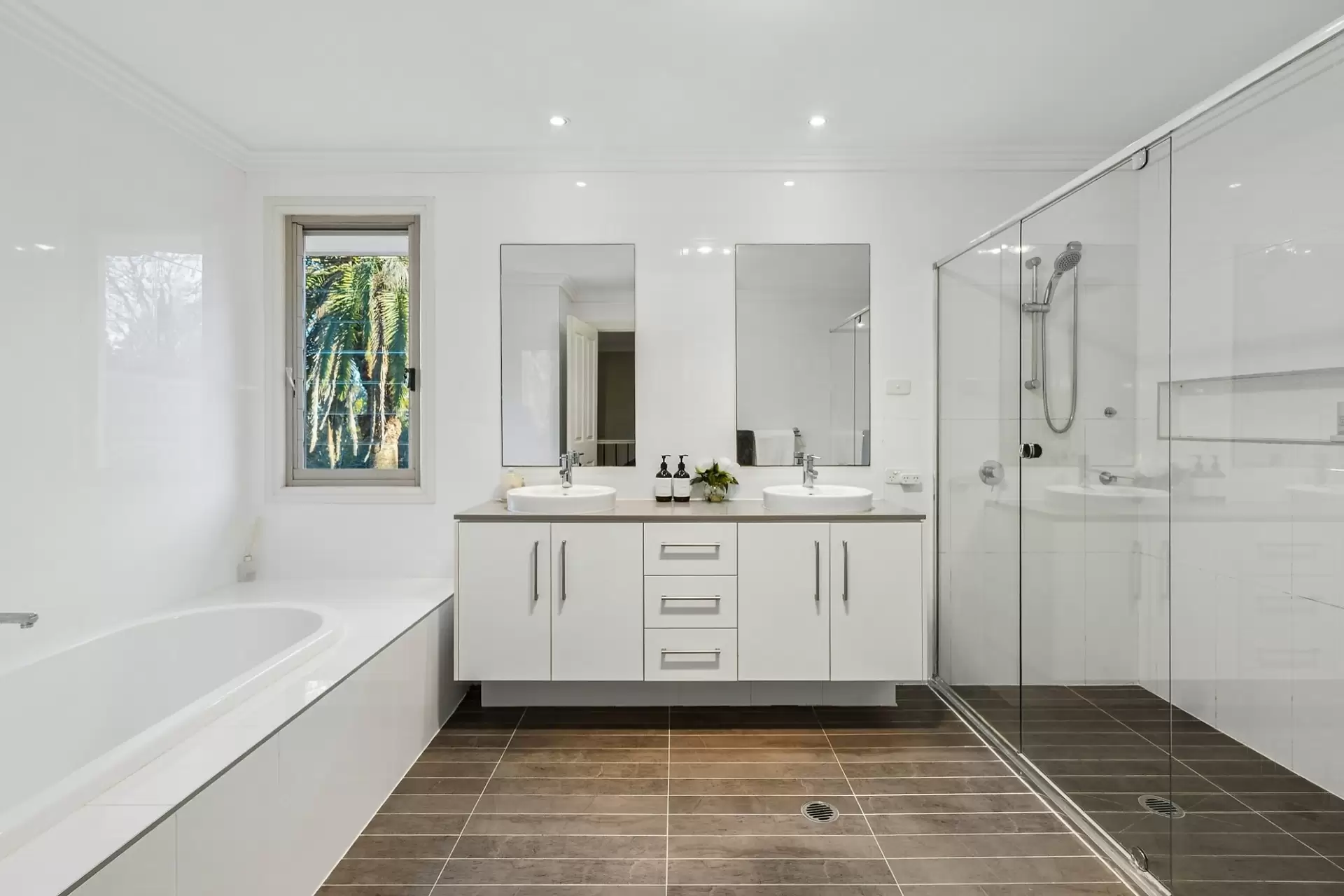 1 Woodlands Avenue, Pymble Sold by Chan Yahl - image 15