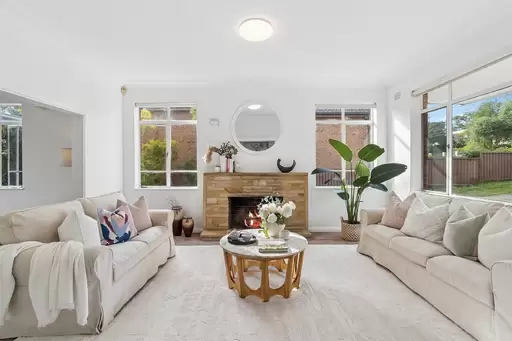 130 Warrimoo Avenue, St Ives Leased by Chan Yahl
