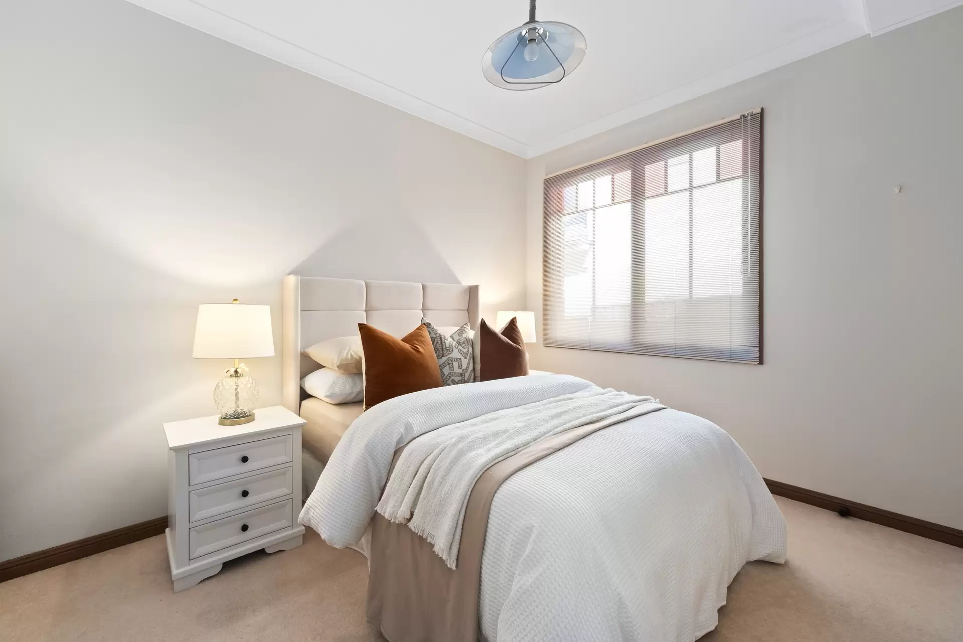 5 The Cloisters, St Ives Sold by Chan Yahl - image 16