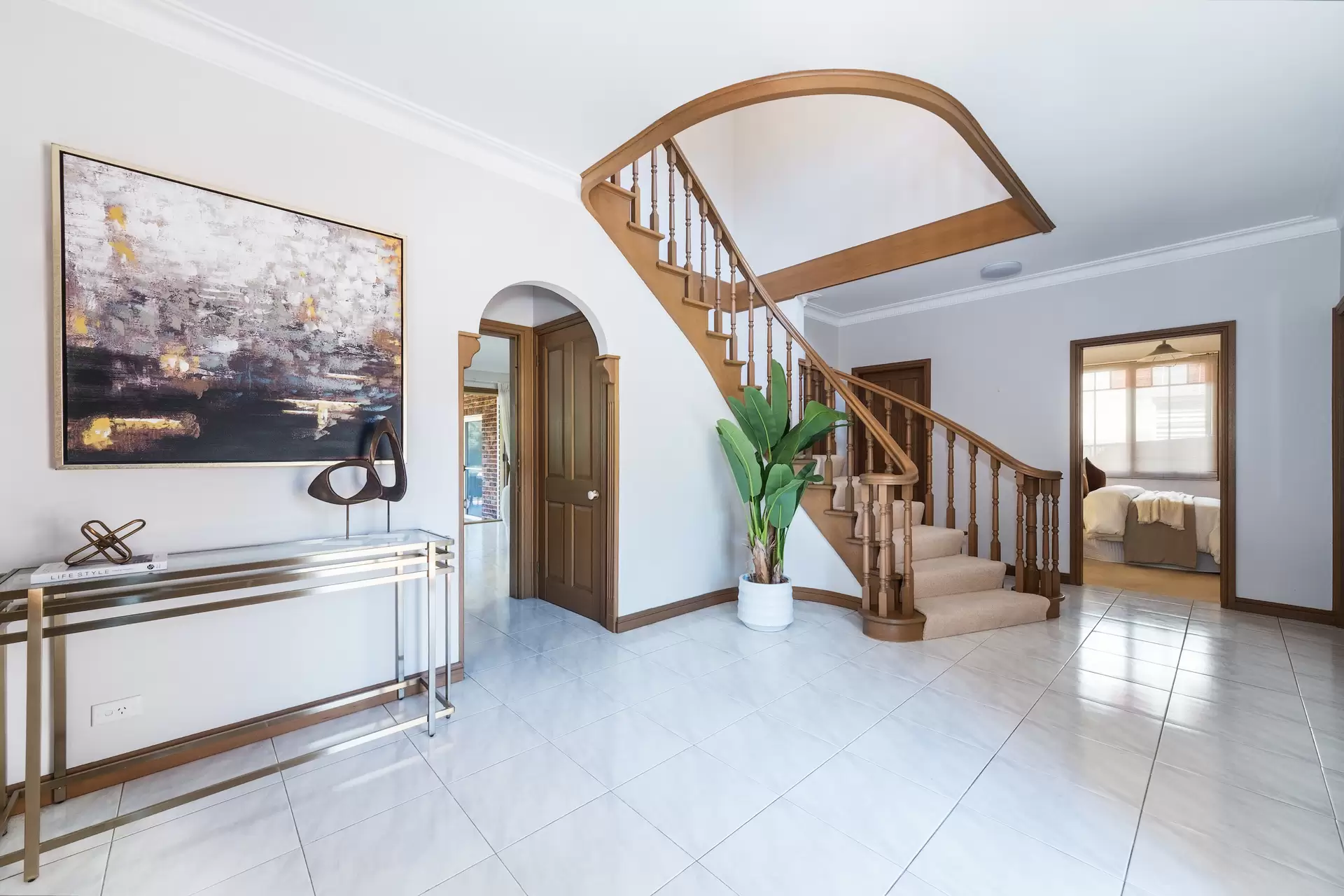 5 The Cloisters, St Ives Sold by Chan Yahl - image 12