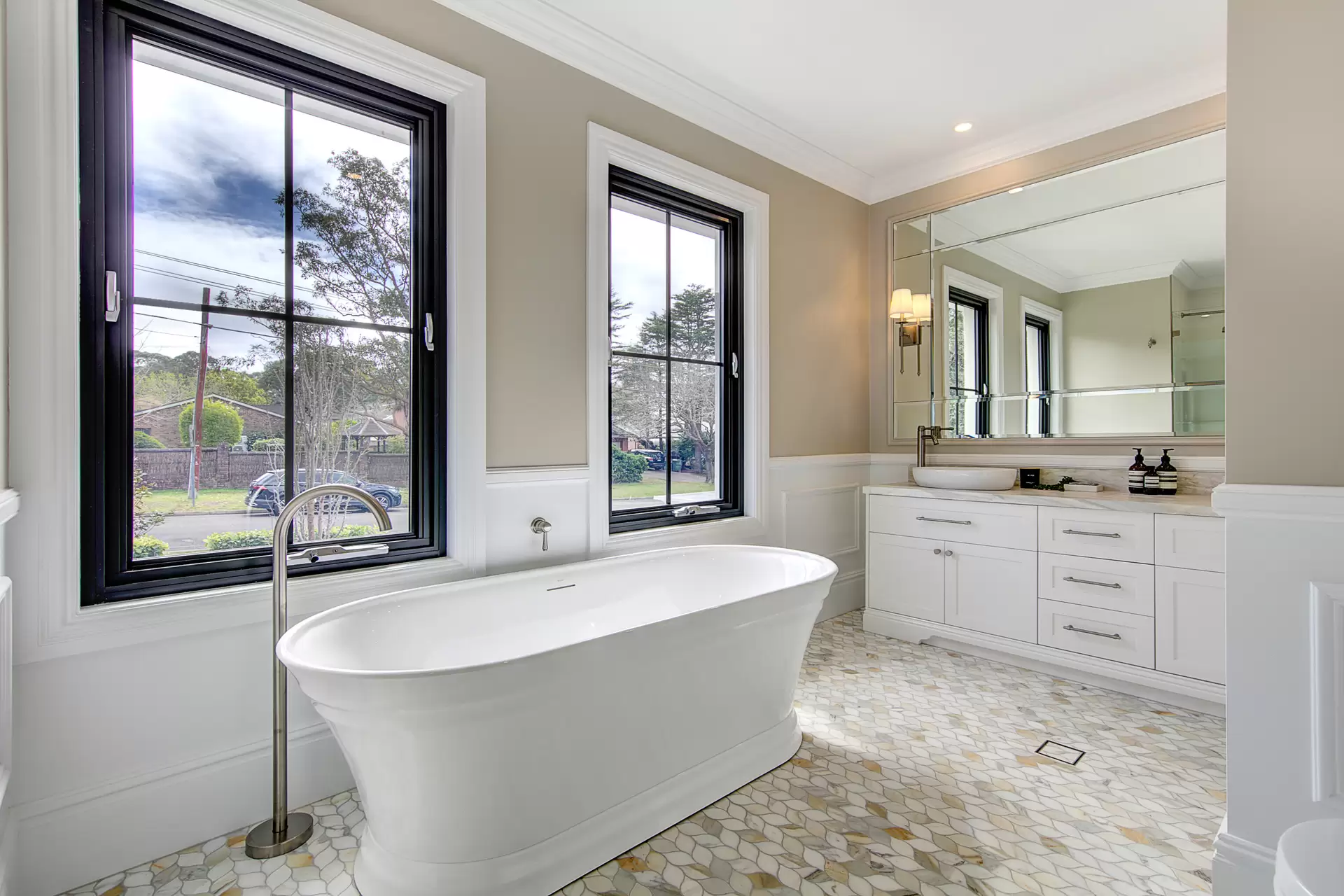 27 Murdoch Street, Turramurra Auction by Chan Yahl - image 15