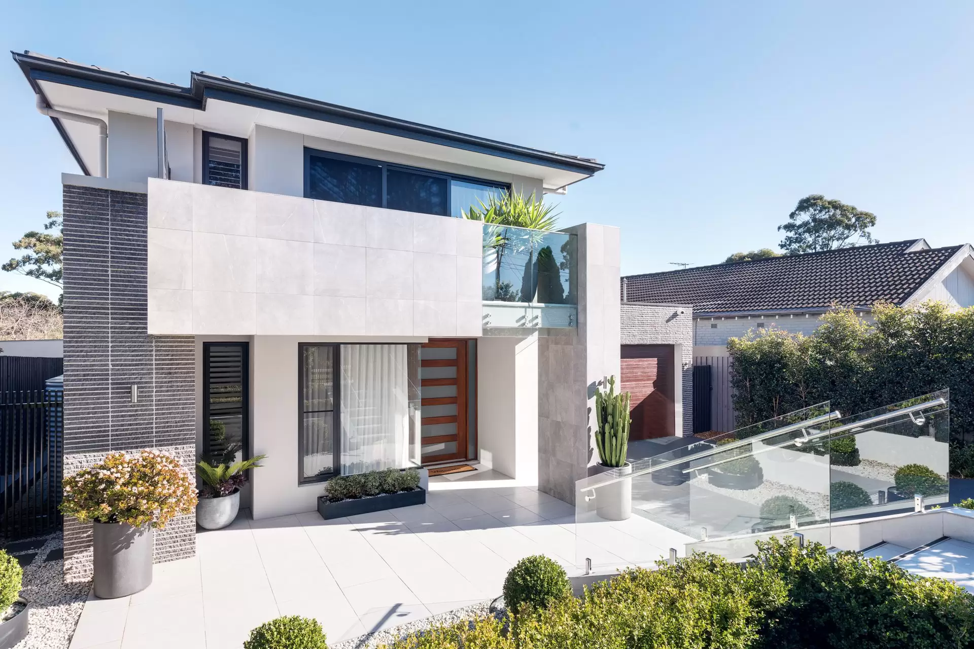 112 Fullers Road, Chatswood For Lease by Chan Yahl