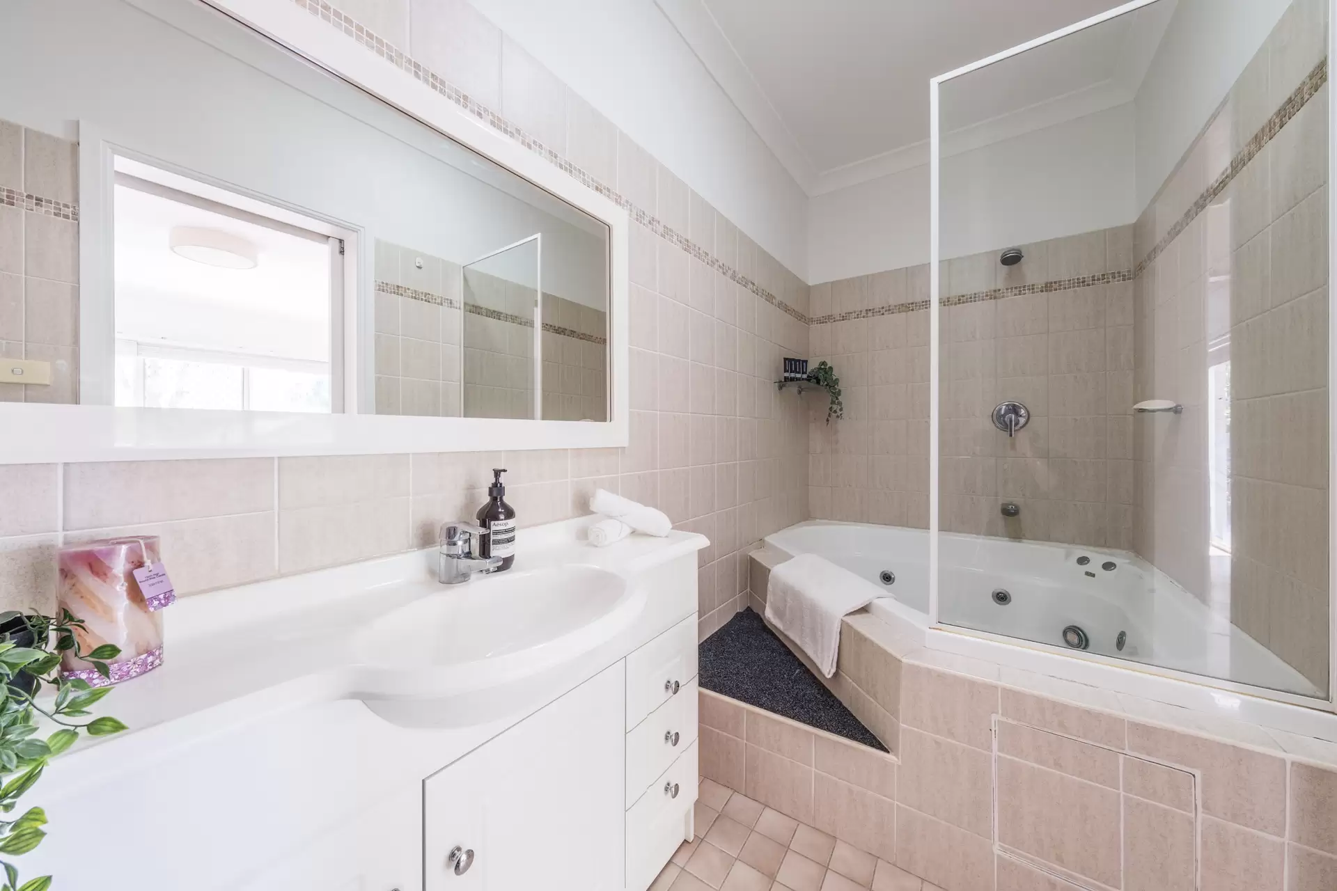 6/2-4 Bloomsbury Avenue, Pymble Auction by Chan Yahl - image 11