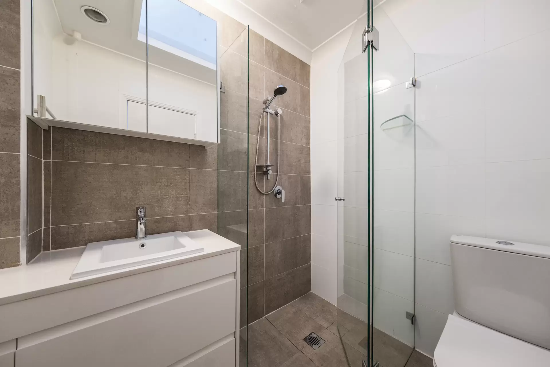 10/7-9 Goodchap Road, Chatswood Auction by Chan Yahl - image 14