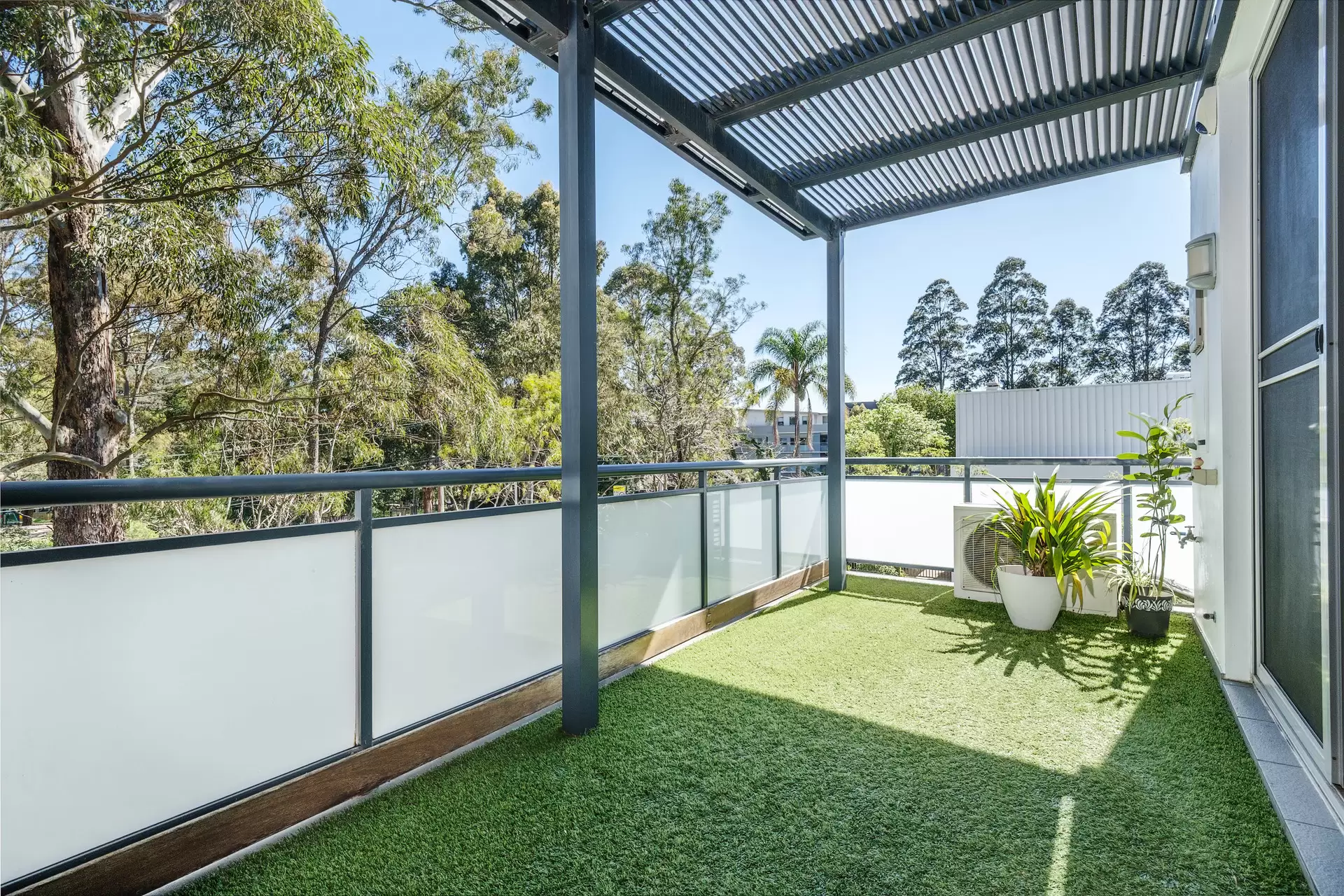 39/2 Finlay Road, Turramurra Auction by Chan Yahl